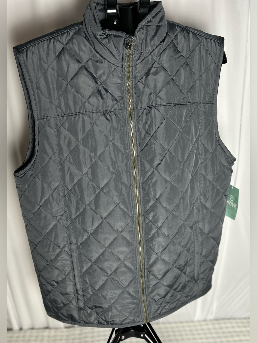 Magellan Outdoors Quilted Charcoal Gray Zip Vest